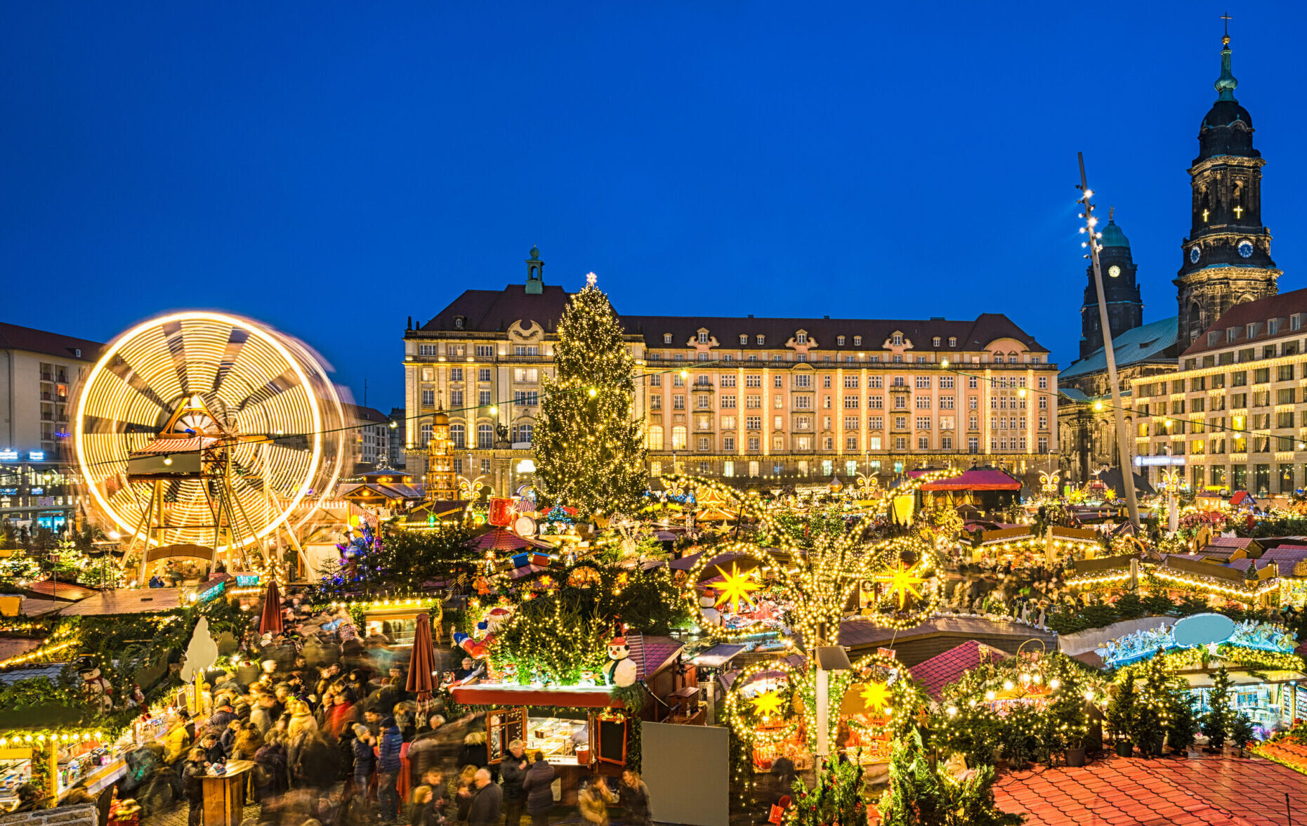 Christmas,Market,In,Dresden,,Germany,At,Night